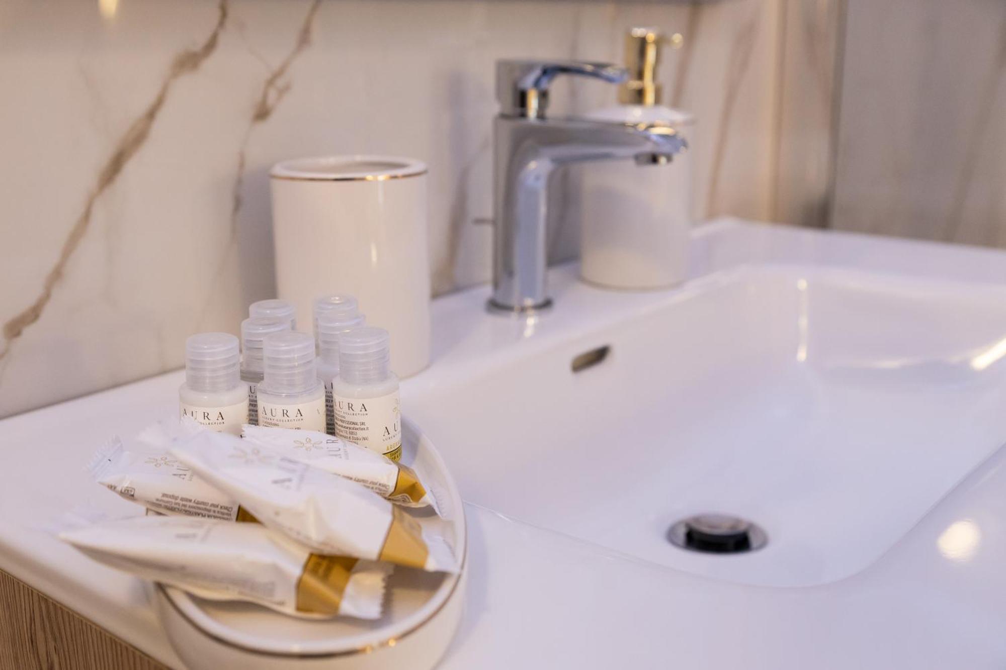 Carola Luxury Room Bari Extérieur photo